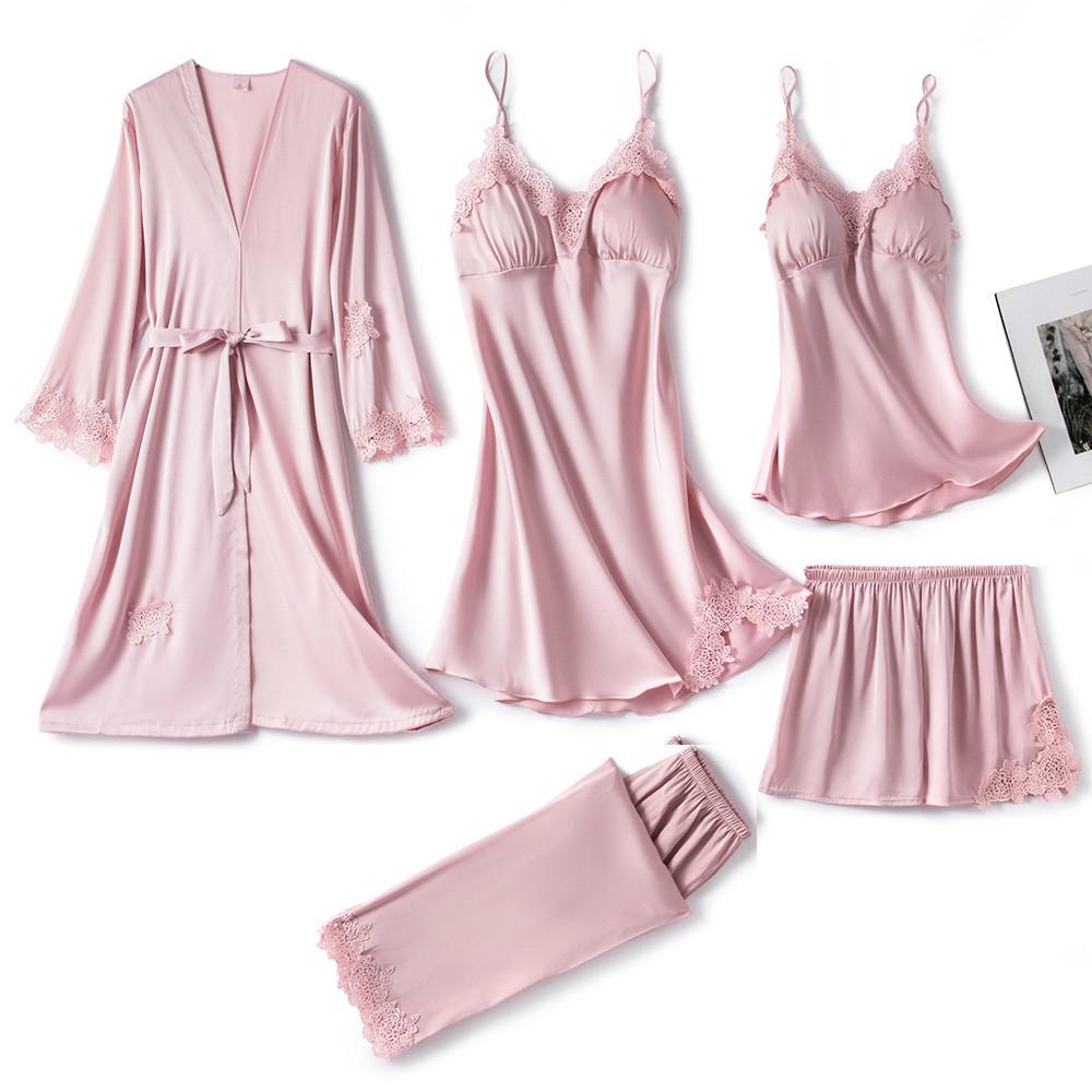 Zijden Look | Elegante V-hals Pyjama Set met Kant 1