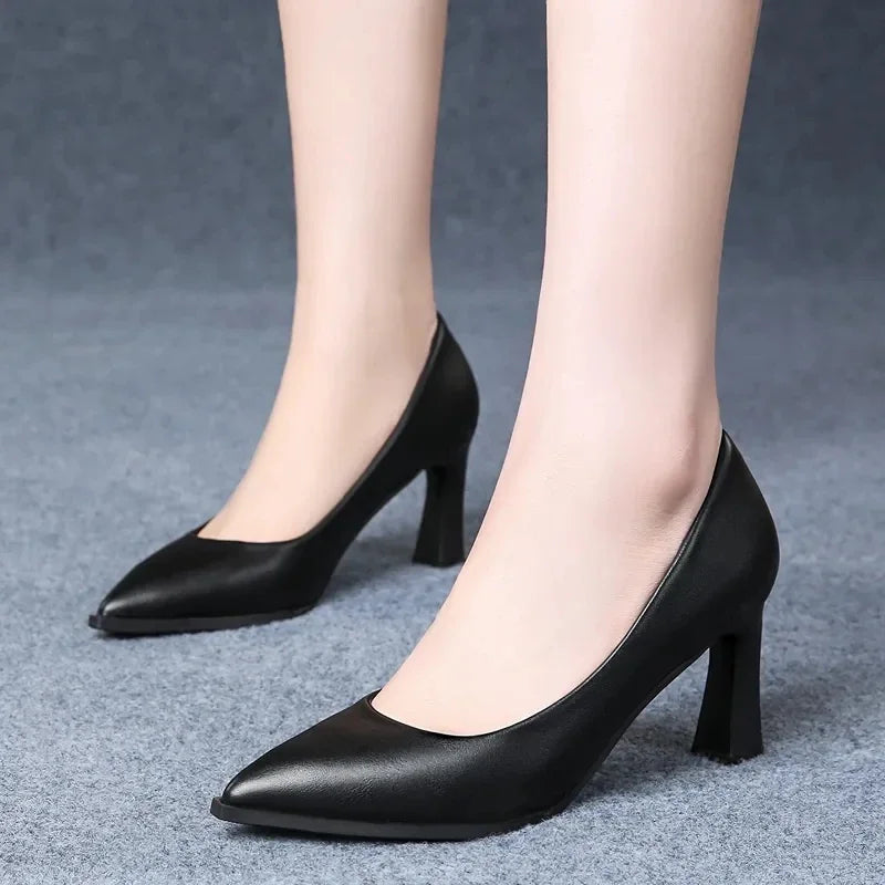 Zwarte Zakelijke Pumps | Navando 