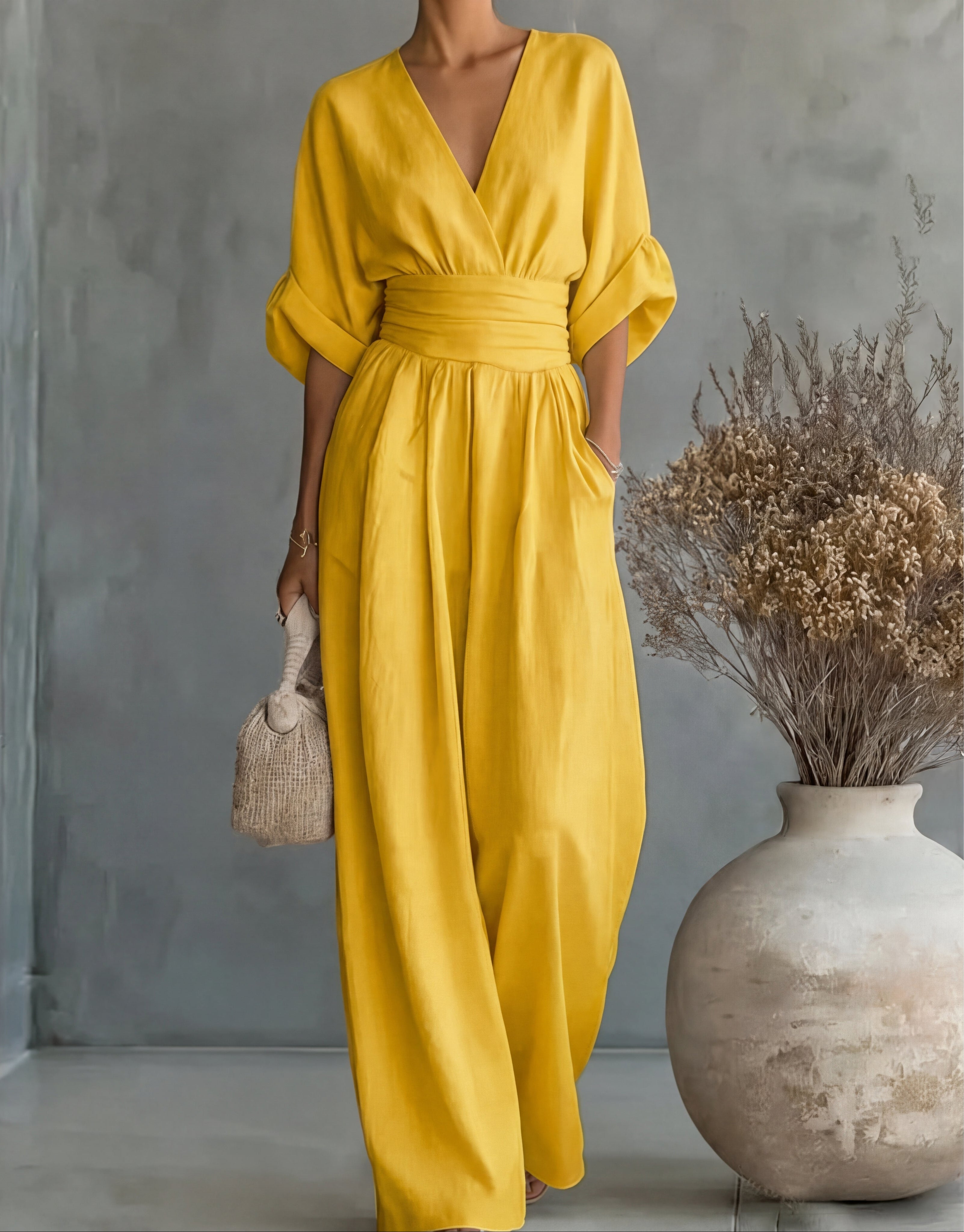 Bregje | Wijde jumpsuit voor dames met V-hals - Geel