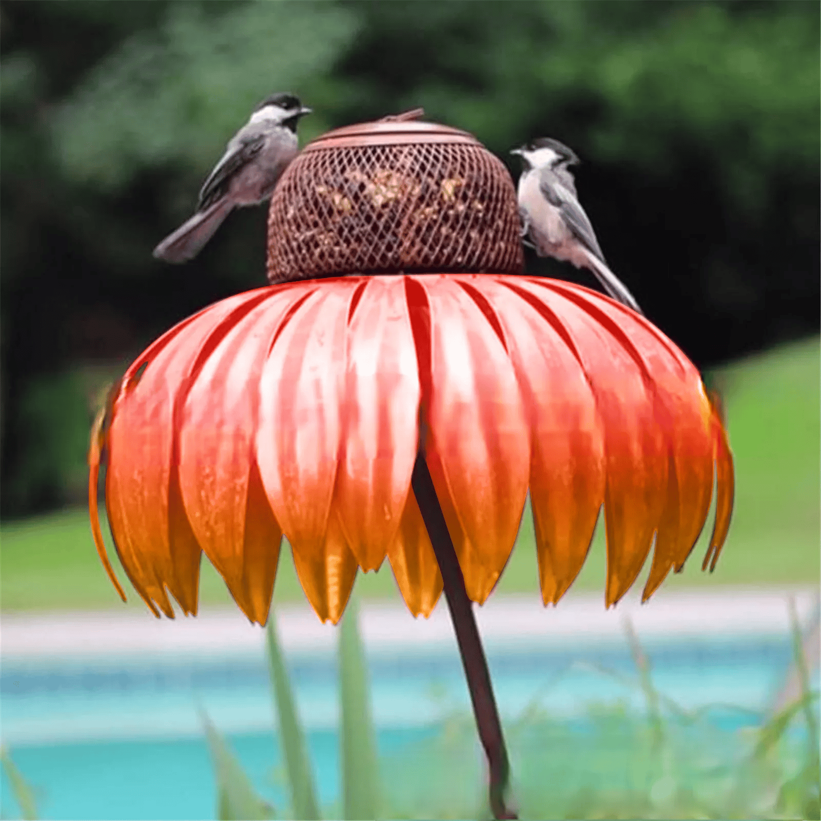 Daniël | Metalen vogelvoederhuisje op voet met bloemdesign - Oranje