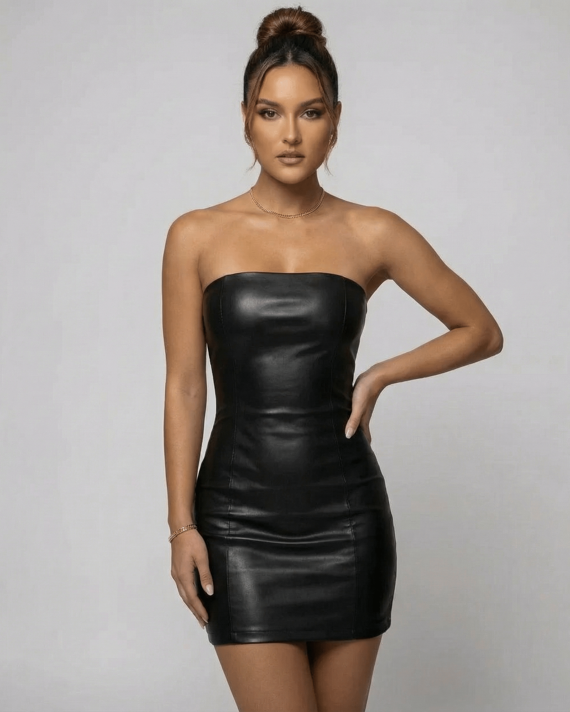 Esmee | Strapless mini jurk van imitatieleer - view 2
