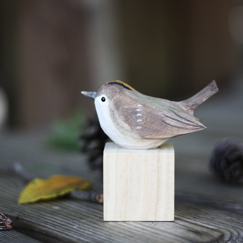 Frans | Houten vogelbeeldje, handgesneden - B
