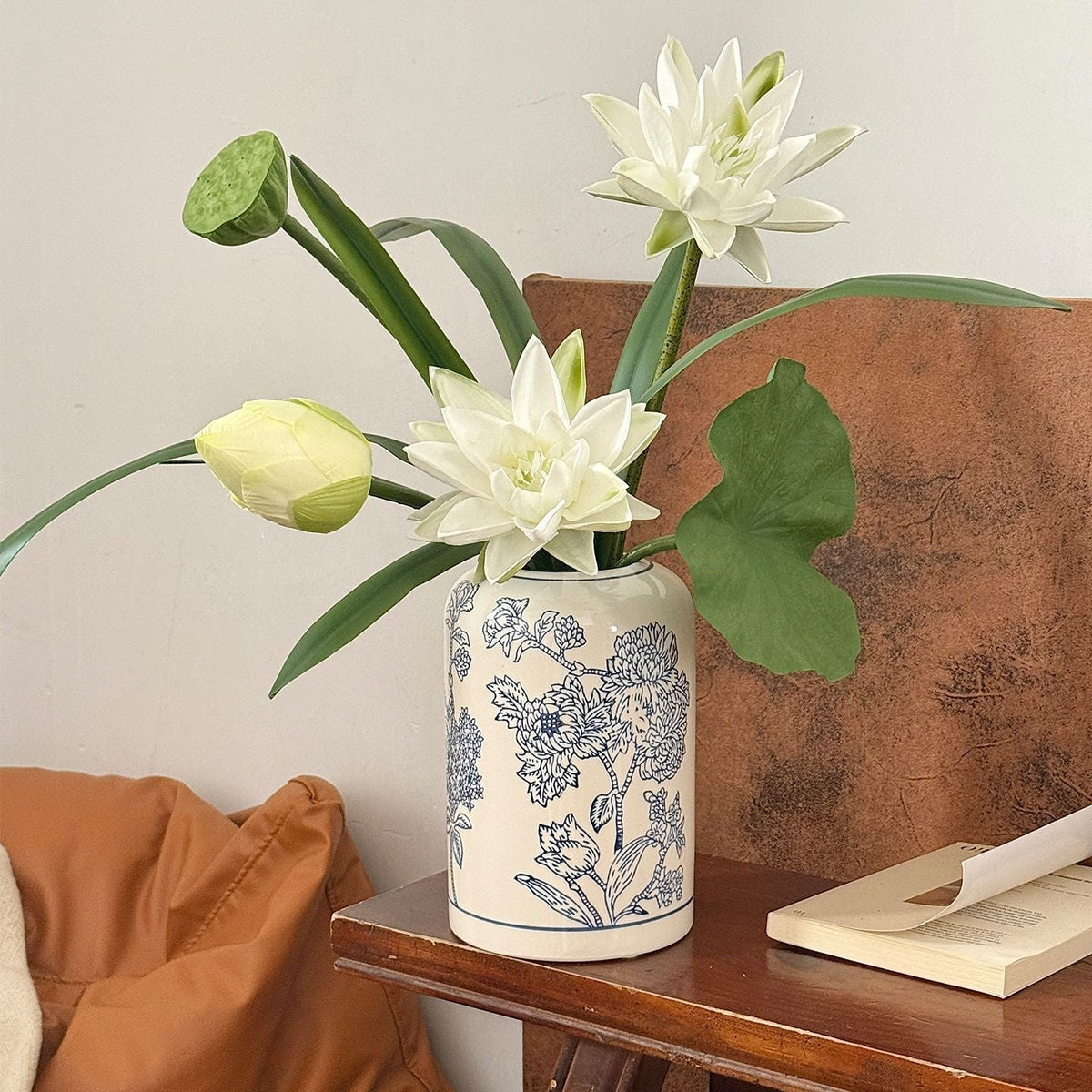 Henk | Keramieken bloemenvaas met florale print - Blauw