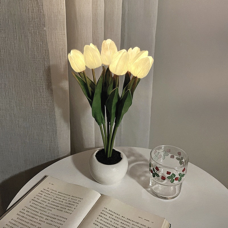 Hessel | LED tulpen nachtlamp met warm licht - 6 Witte