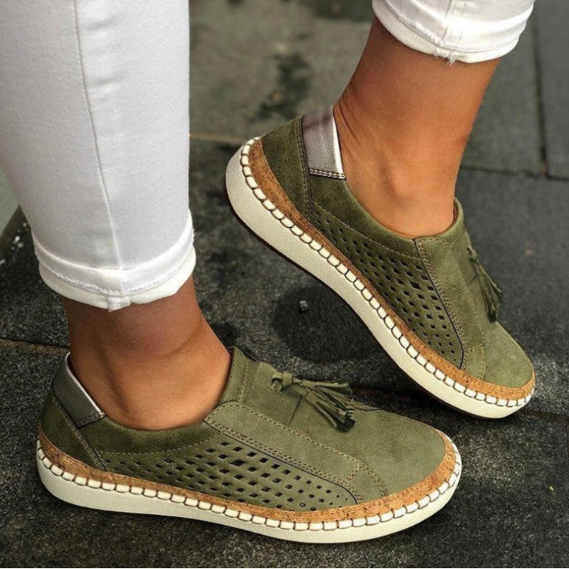 Isabel | Geperforeerde slip-on instappers voor dames - Groen