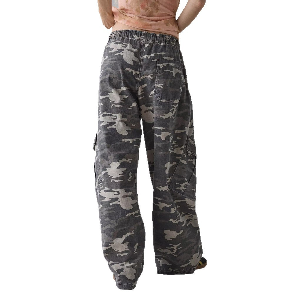 Marit | Wijde cargobroek met camouflageprint - foto 8