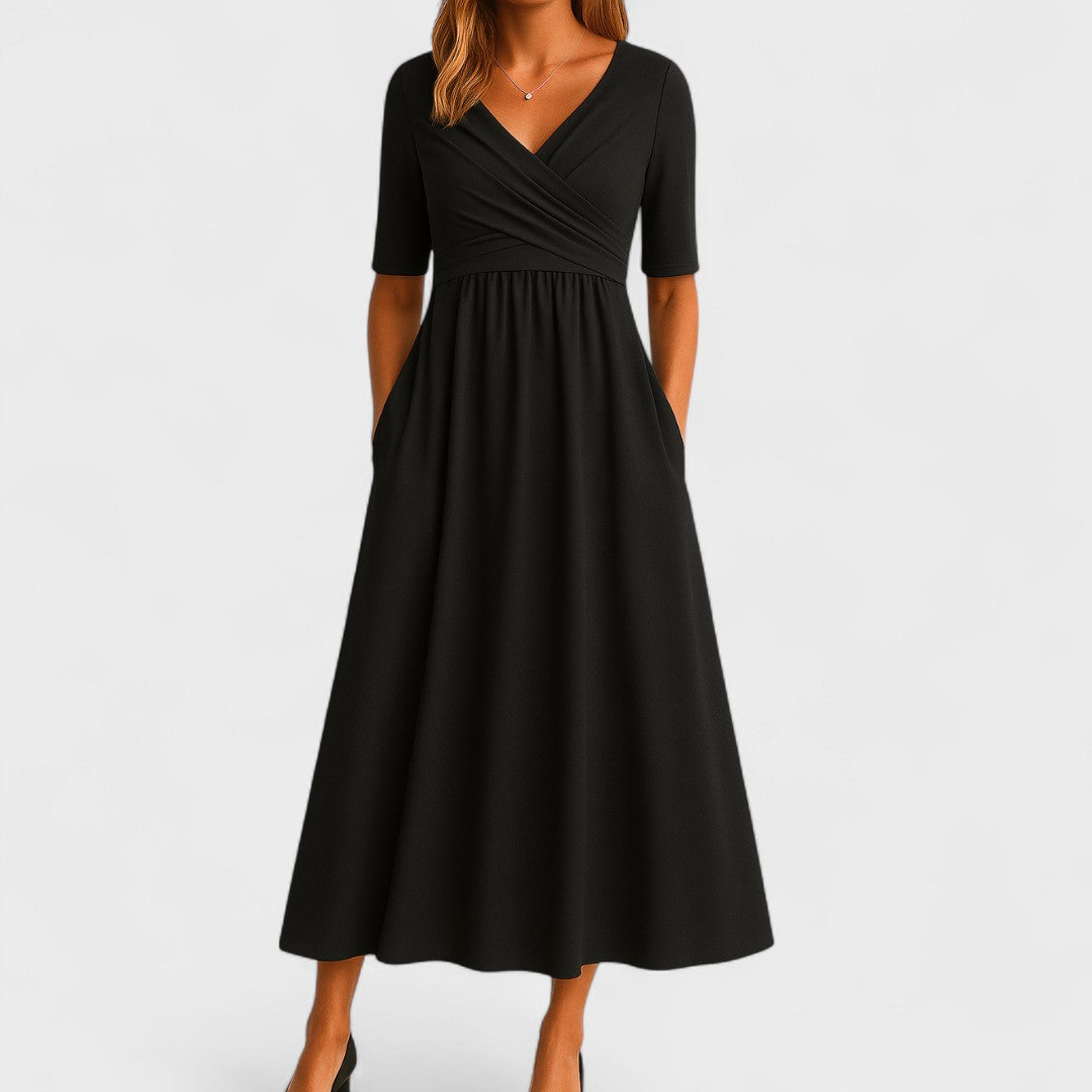 Martine | Midi jurk met V-hals en korte mouw - Zwart