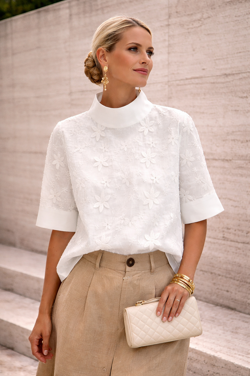 Nadia | Geborduurde blouse met opstaande kraag - view 1