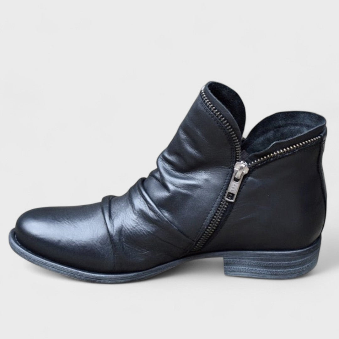Rixt | Enkellaarsjes dames met rits - Zwart