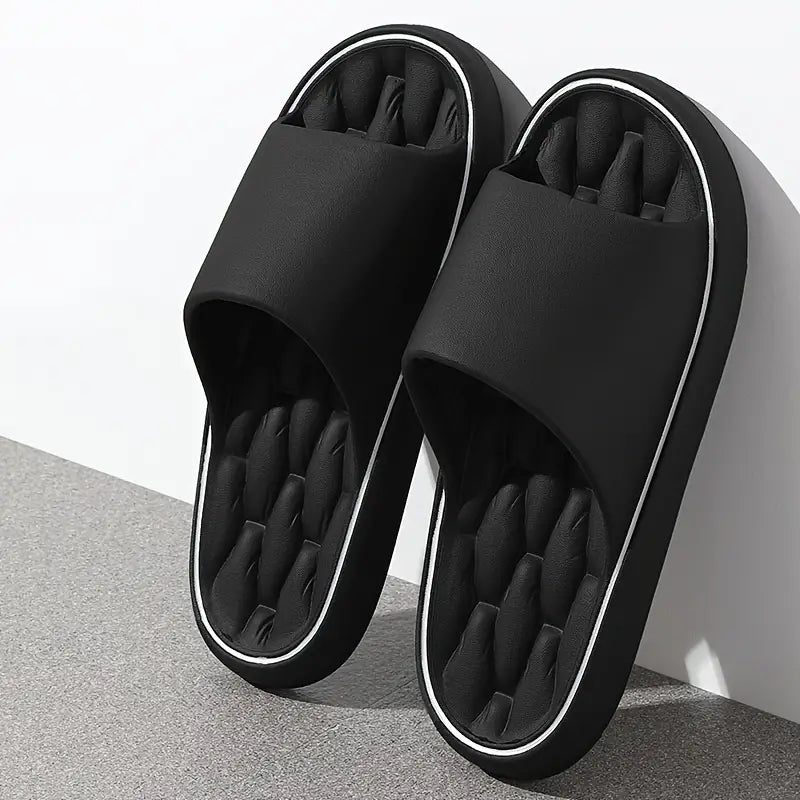 Steven | Zachte slippers met dikke zool - Zwart
