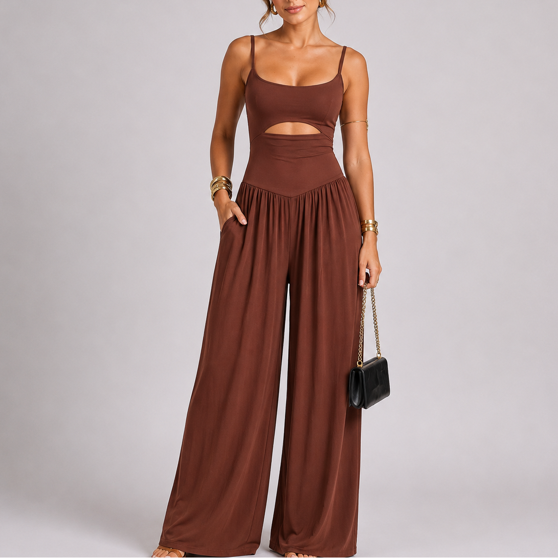 Suzanne | Wijde jumpsuit met cut-out voor dames - Bruin
