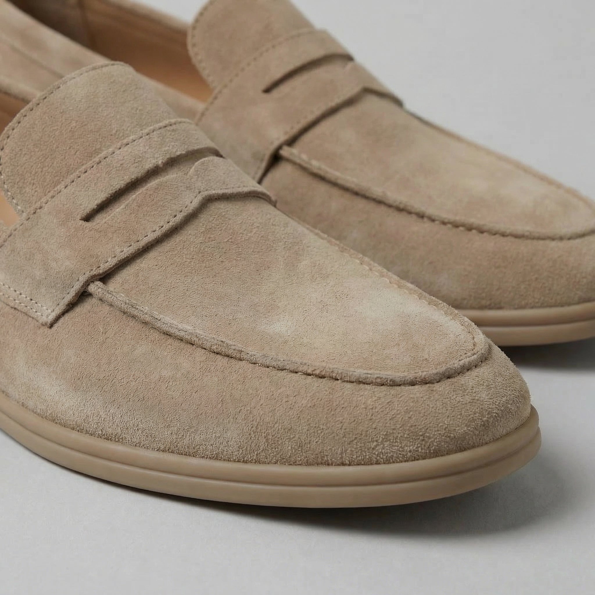 Thijs | Suède penny loafers voor heren - Beige