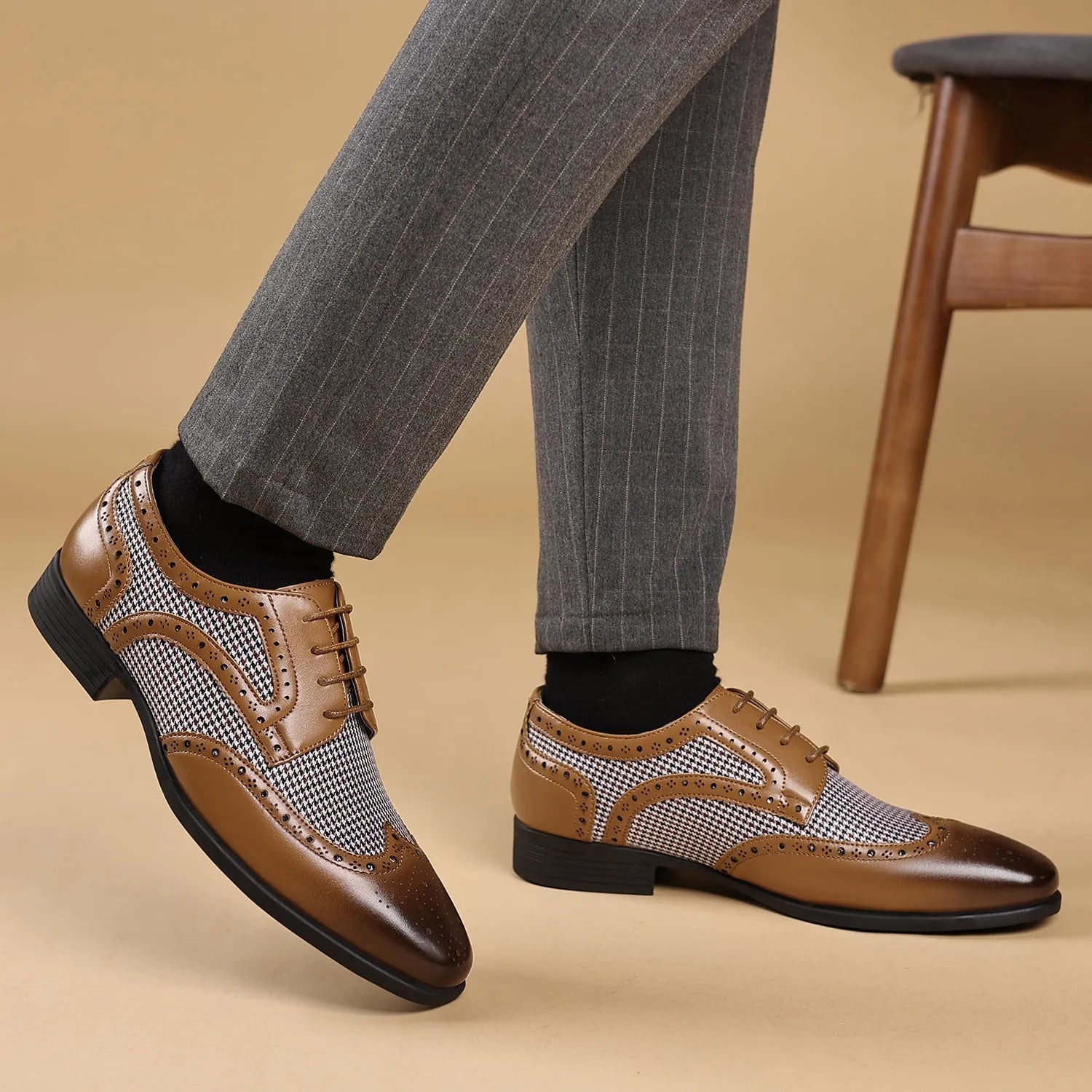 Youri | Nette brogue schoenen voor heren - view 6